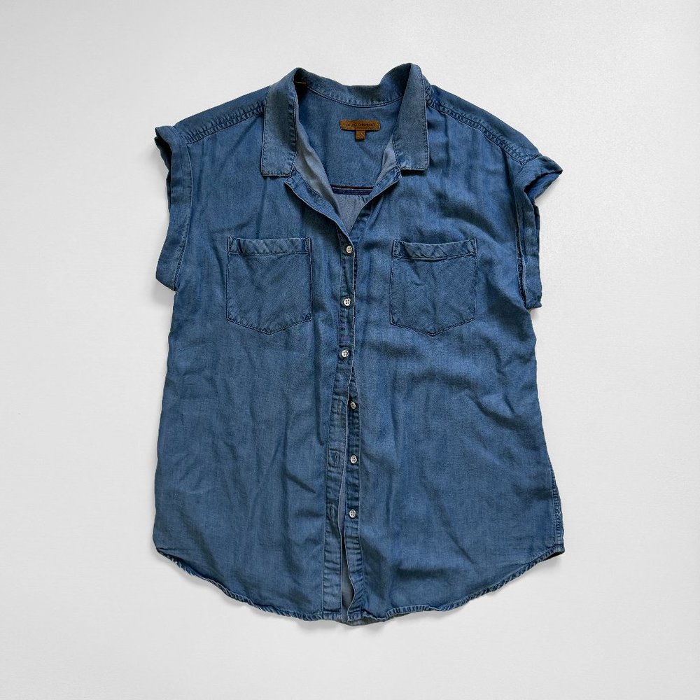 Jachs Girlfriend Denim Button Down Shirt Short Sleeve Sz M